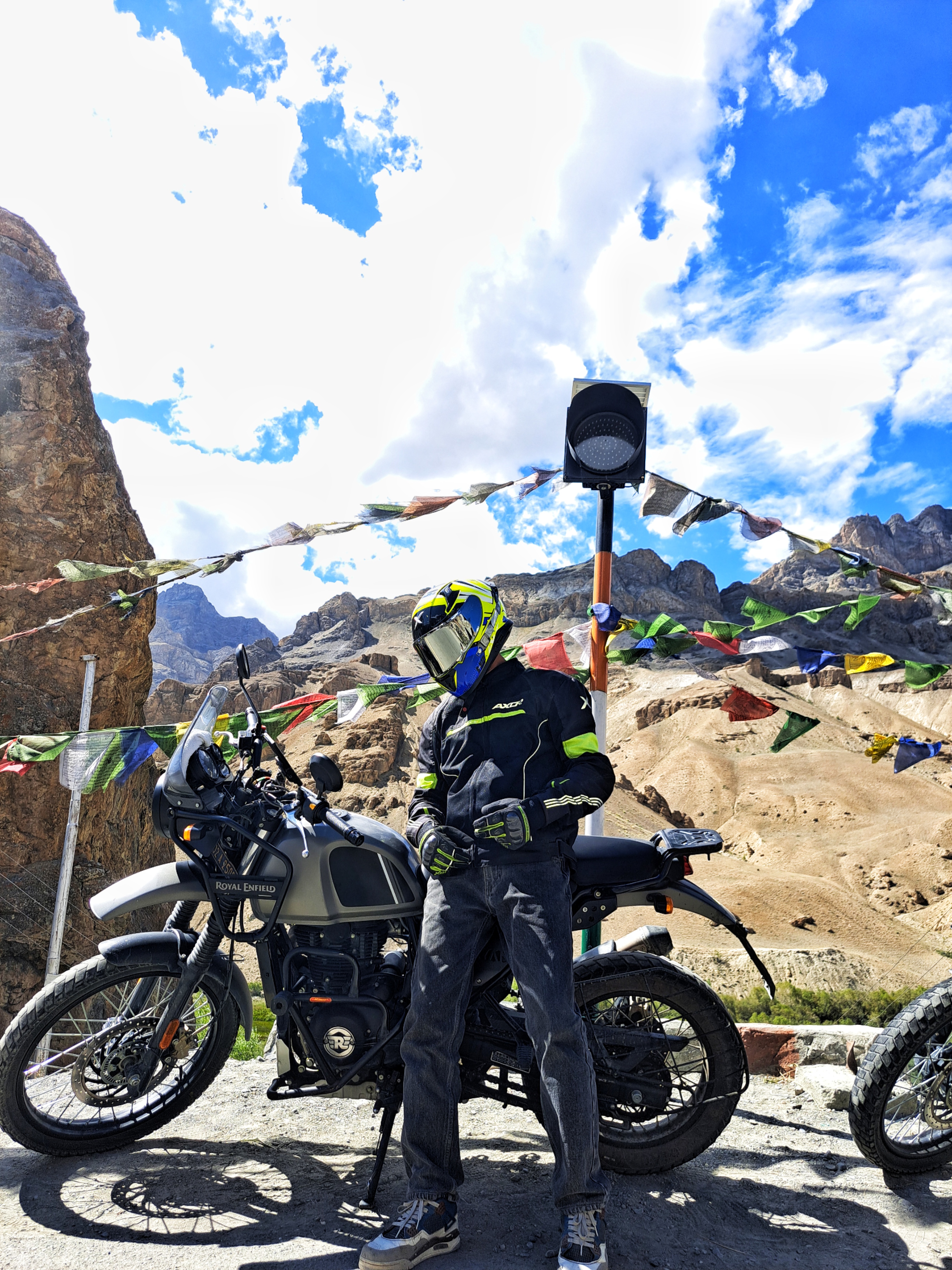 uploaded_packages_image/sliders/Delhi_Manali_Leh_Srinagar_Motorbike_trip_2025/6753ee8b910cc_IYC2.jpg