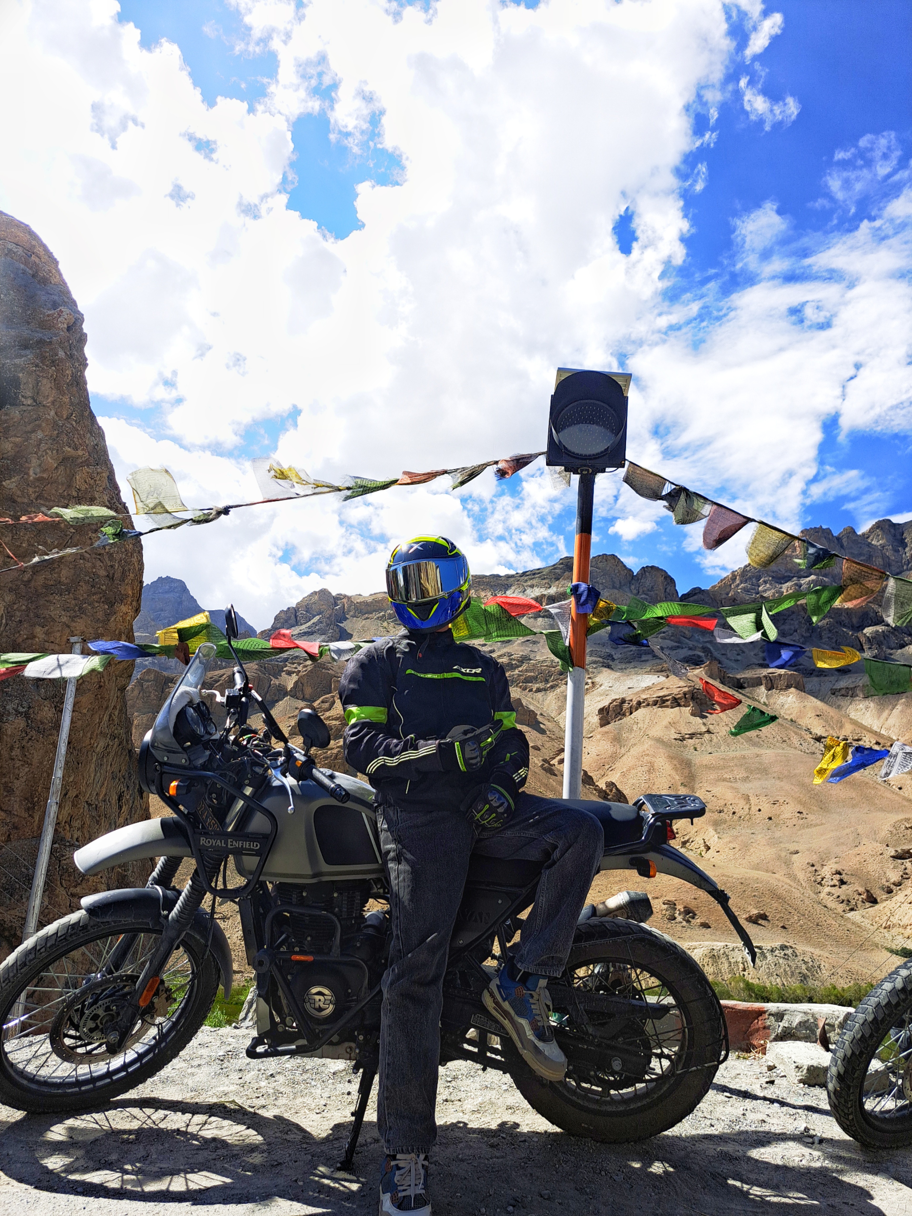 uploaded_packages_image/sliders/Leh_Ladakh_Motorbike_Tour_2025/6753f12b30f2a_IYC8.jpg