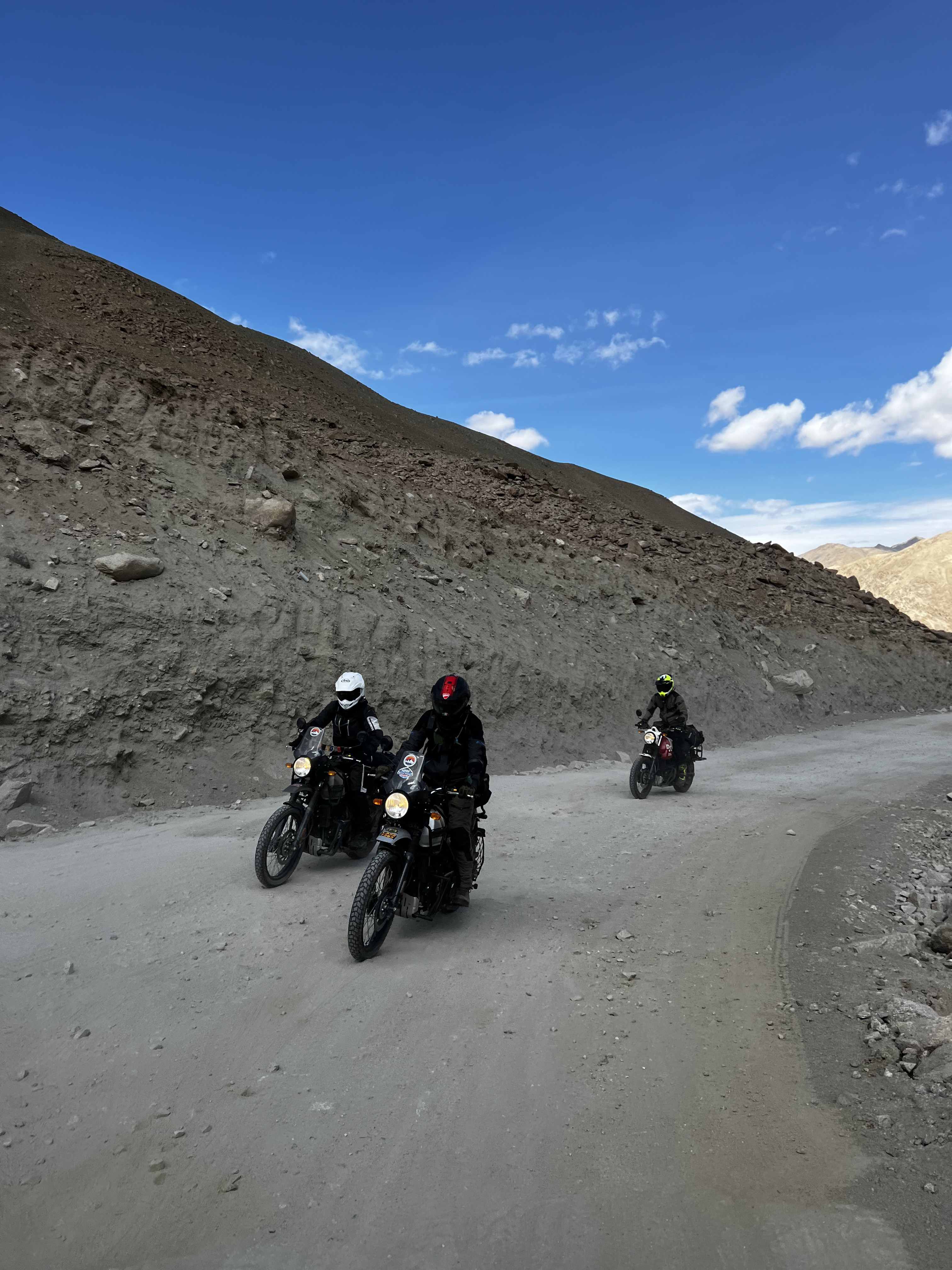 uploaded_packages_image/sliders/Umlingla_Tsomoriri_Aryan_Valley_Ladakh/6753f0ef858b4_IMG_3783.jpg